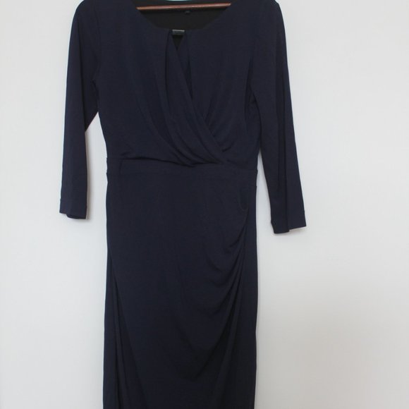 Fitted navy RW&co dress with flattering ruching | M - Picture 2 of 2